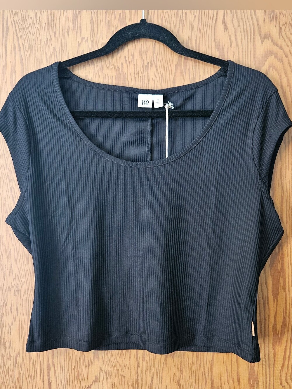 NWT Tentree top